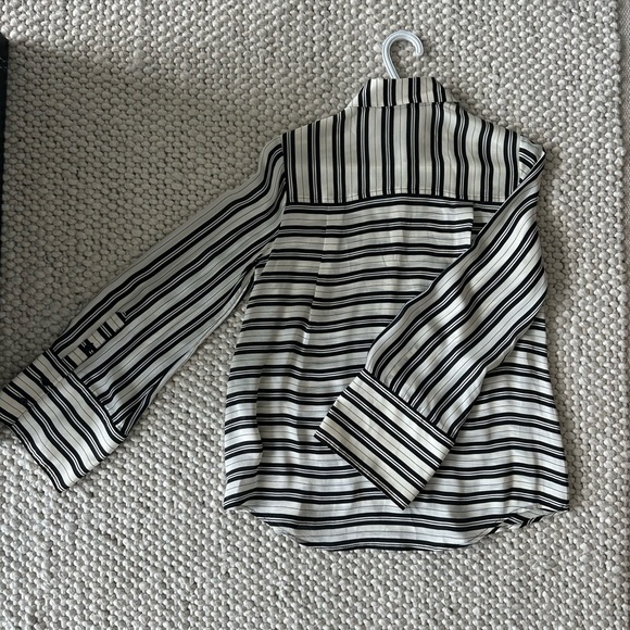Club Monaco White and Black Striped Button Up Silk Blouse - size XS - Picture 3 of 3